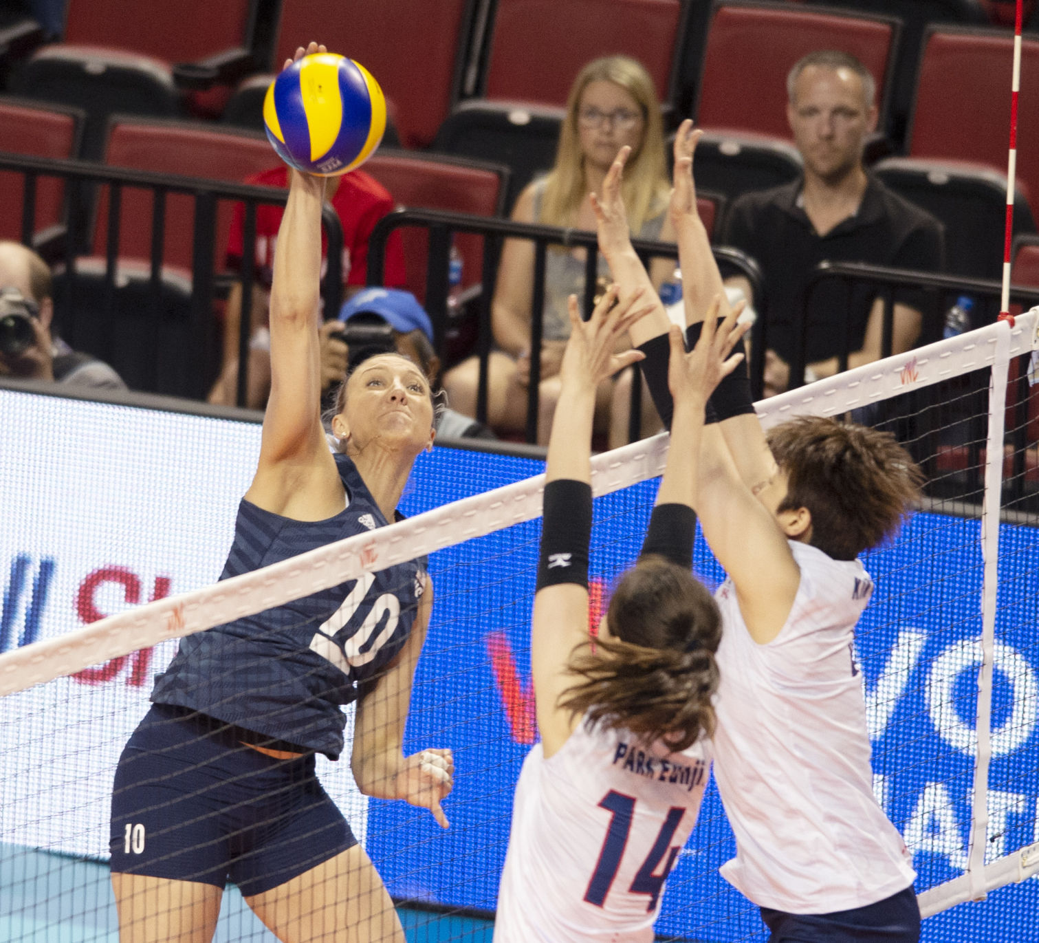U.S. vs. Korea volleyball, 6.4